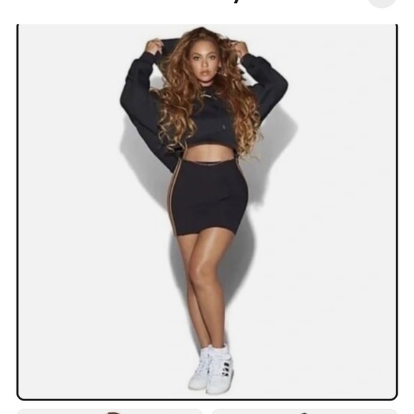 Beyoncé Ivy Park collab with adidas hooded crop top/ skirt - Picture 1 of 5